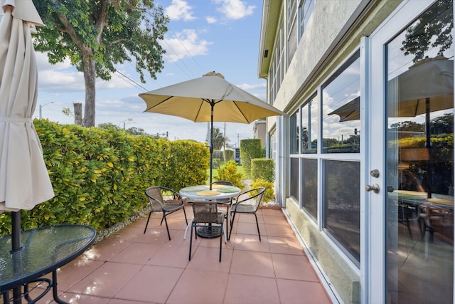 2520 Black Olive Blvd Unit 103, Delray Beach, FL 33445 - view of patio with outdoor dining space