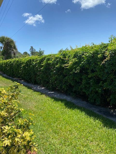 378 NW Sherry Ln, Port Saint Lucie, FL 34986 - view of grassy yard