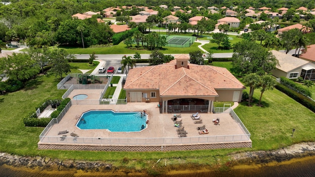 1236 SE Conference Cir, Stuart, FL 34997 - view of subject property featuring a pool