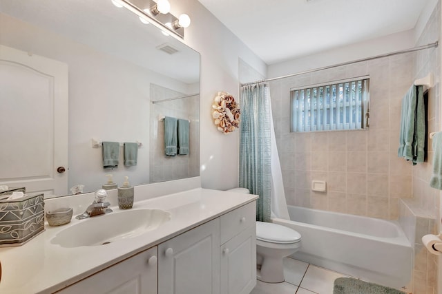 15550 73rd St N, The Acreage, FL 33470 - bathroom featuring tile patterned flooring, toilet, shower / tub combo with curtain, and vanity