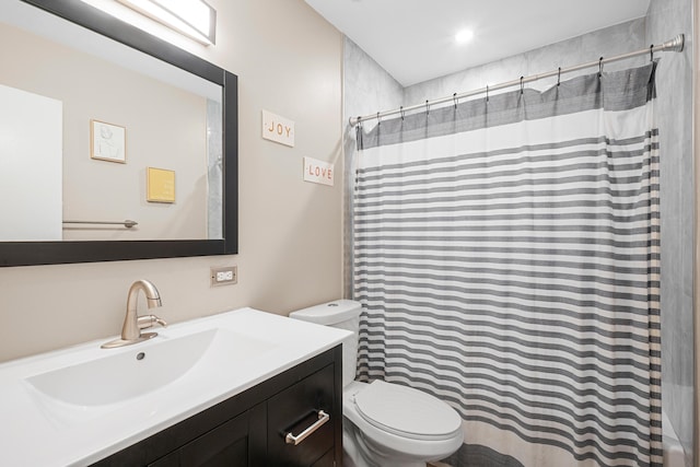 7503 NW 42nd St, Coral Springs, FL 33065 - bathroom featuring toilet, vanity, and curtained shower