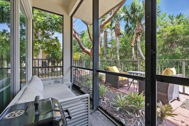 4635 Mediterranean Cir, Palm Beach Gardens, FL 33418 - view of sunroom / solarium
