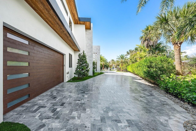 4460 NE 31st Ave, Lighthouse Point, FL 33064 - view of decorative driveway