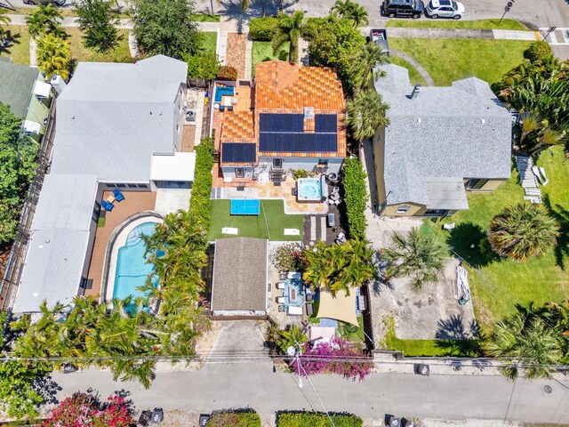 bird's eye view of a pool area