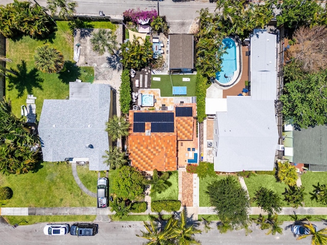 bird's eye view of a pool area