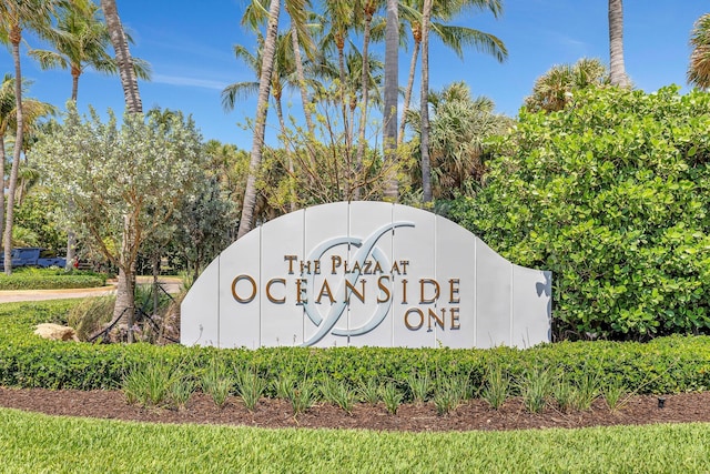 view of community / neighborhood sign