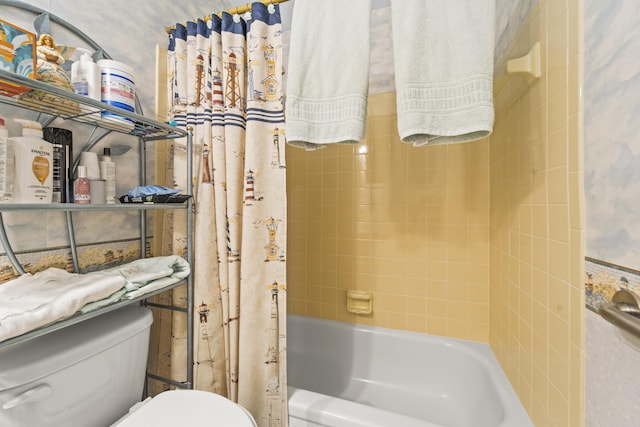 7302 Banyan St, Fort Pierce, FL 34951 - full bath with toilet and shower / bath combination with curtain