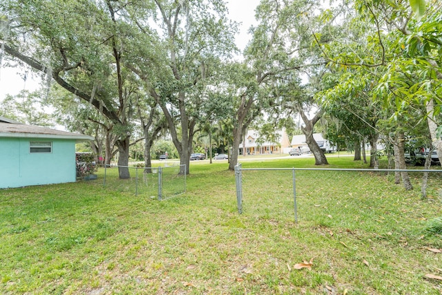 7302 Banyan St, Fort Pierce, FL 34951 - view of yard