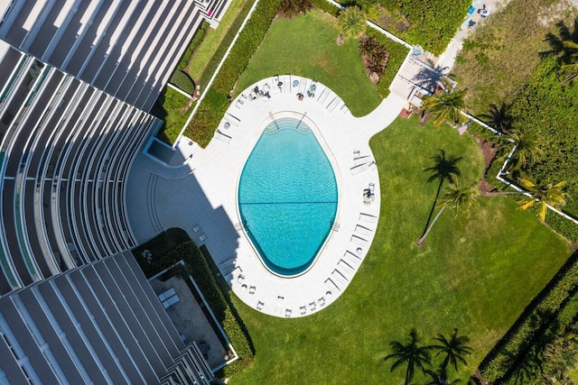 drone / aerial view of a pool area
