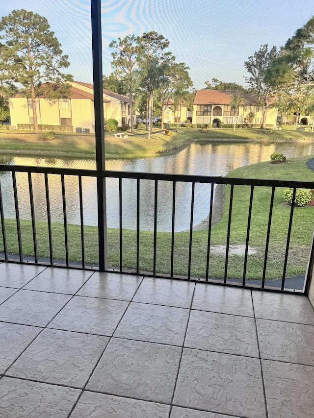 326 Knotty Pine Cir Unit C-2, Greenacres, FL 33463 - balcony featuring a water view