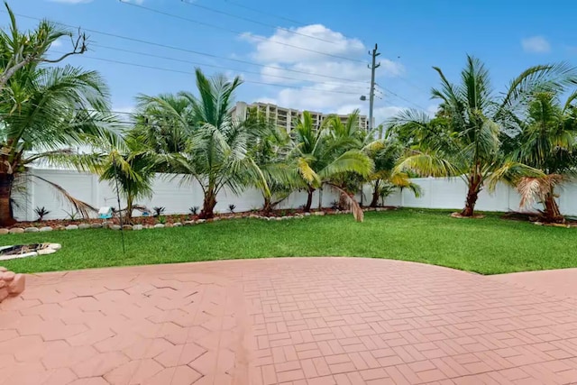 1760 Bel Air Ave, Lauderdale By The Sea, FL 33062 - fenced backyard featuring a patio area
