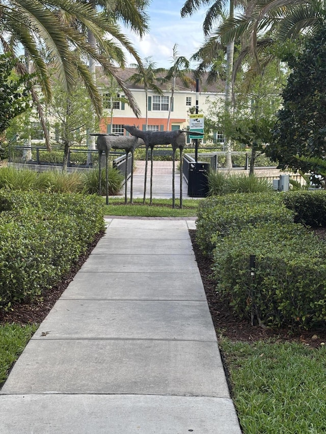 275 SW 7th Ct, Pompano Beach, FL 33060 - view of home's community
