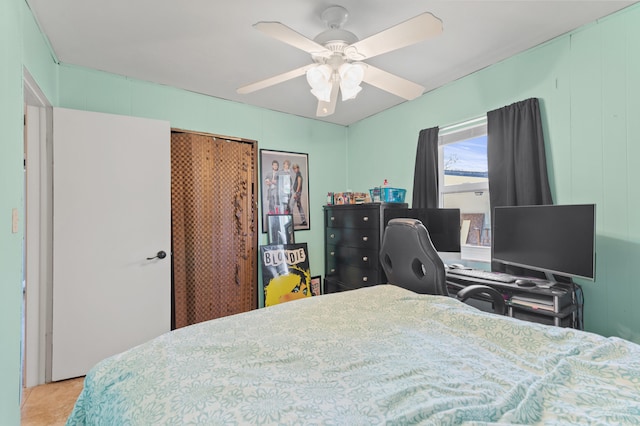 933 S Ridge St, Lake Worth Beach, FL 33460 - bedroom with ceiling fan