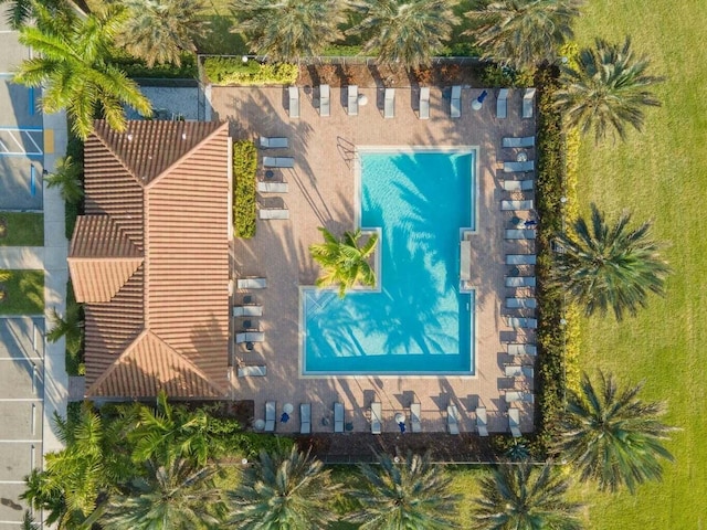 13007 Anthorne Ln, Boynton Beach, FL 33436 - aerial view of property and surrounding area featuring a pool area