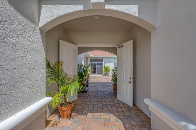 106 Sedona Way, Palm Beach Gardens, FL 33418 - property entrance featuring stucco siding