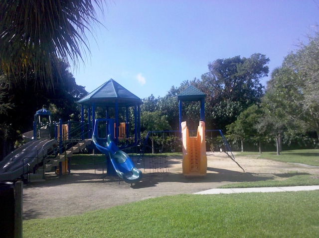 911 Ocean Dr Unit 401, Juno Beach, FL 33408 - view of community playground