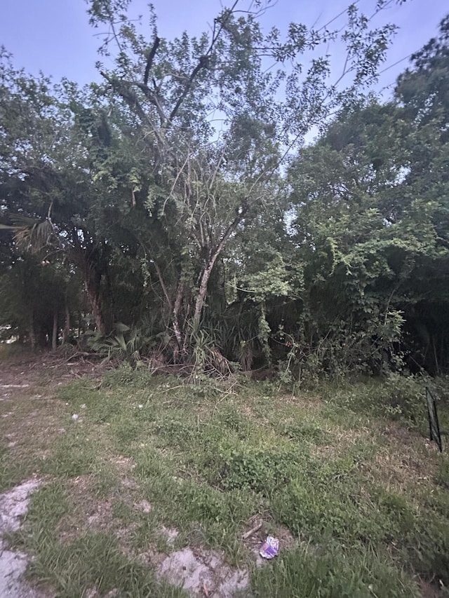 8995 22nd St, Vero Beach, FL 32966