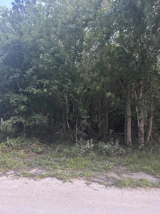 8995 22nd St, Vero Beach, FL 32966