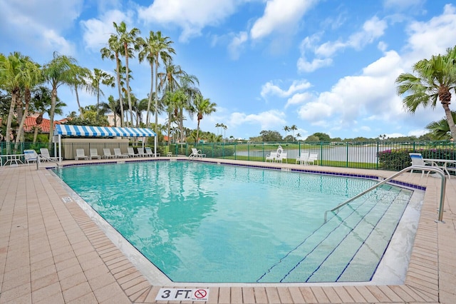 7816 Red River Rd, West Palm Beach, FL 33411 - community pool with fence