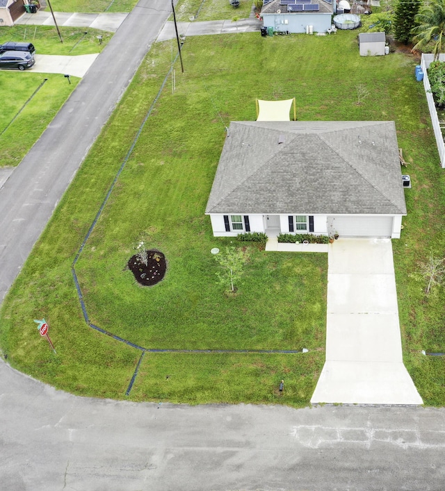 aerial view of property and surrounding area