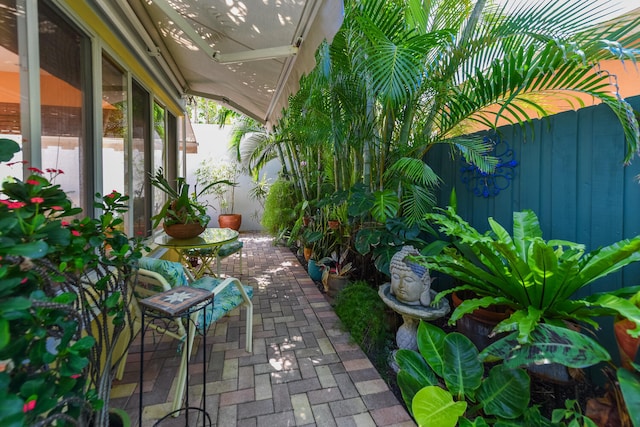 1228 George Bush Blvd Unit 4, Delray Beach, FL 33483 - balcony with a patio area