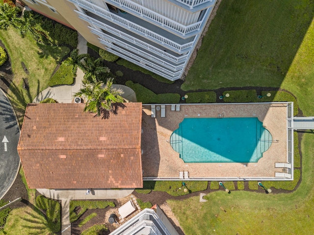 drone / aerial view of a pool area