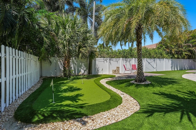 1096 SW 16th St, Boca Raton, FL 33486 - view of yard with an area to practice putting