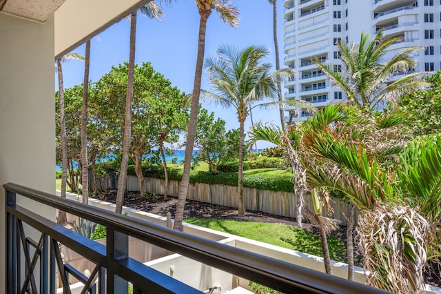 400 S Ocean Blvd Unit R25, Boca Raton, FL 33432 - view of balcony