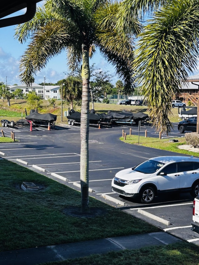 500 N Francisco St Unit 211, Clewiston, FL 33440 - view of uncovered parking lot