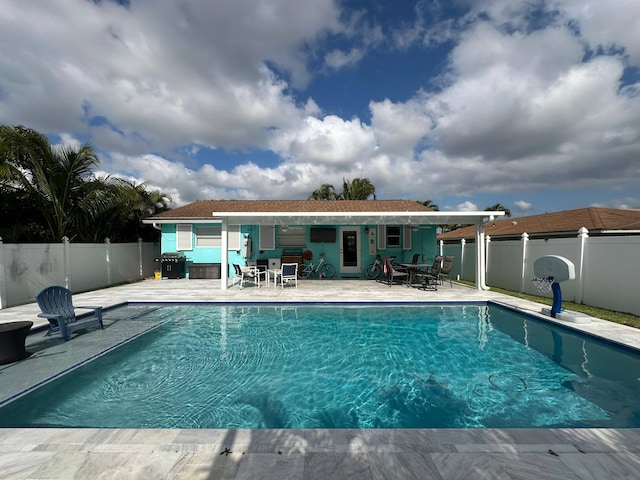 442 Griswold Dr, Lake Worth Beach, FL 33461 - view of swimming pool featuring fence and a patio area