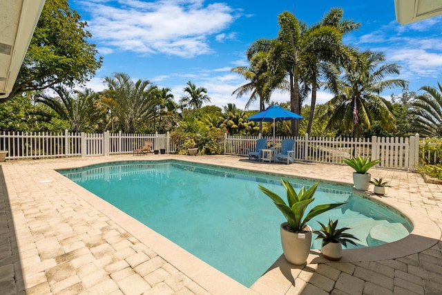 4060 Lake Dr, Coconut Creek, FL 33066 - view of pool featuring a patio and a fenced backyard