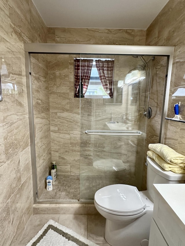 728 Ridge Rd Unit 35, Lantana, FL 33462 - full bath with a stall shower, toilet, vanity, and tile patterned flooring