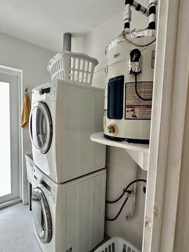 728 Ridge Rd Unit 35, Lantana, FL 33462 - laundry area featuring estacked washer and dryer