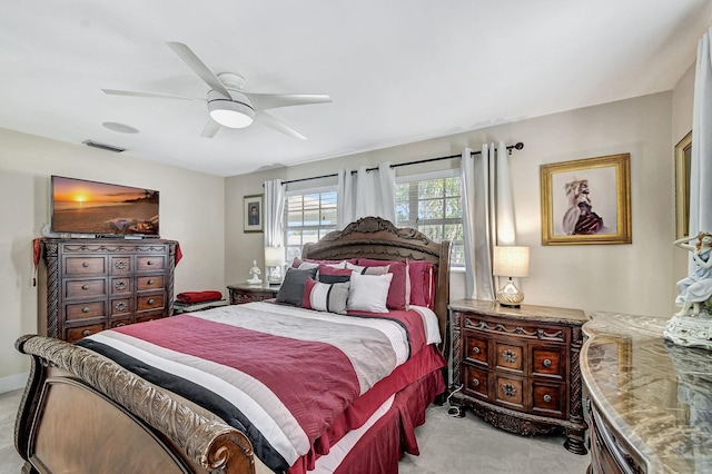 bedroom with ceiling fan
