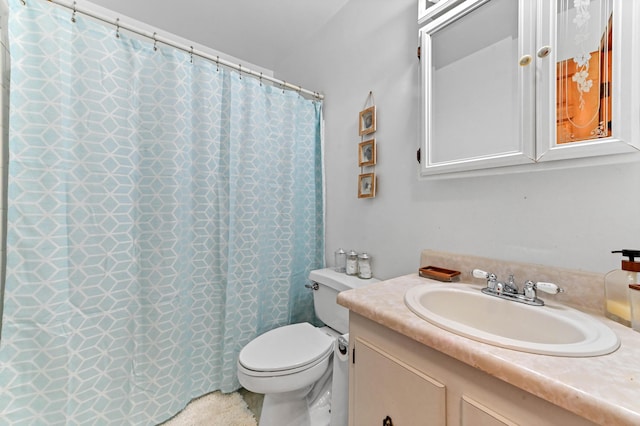 4755 Centurian Way, Greenacres, FL 33463 - full bath featuring toilet, vanity, and curtained shower