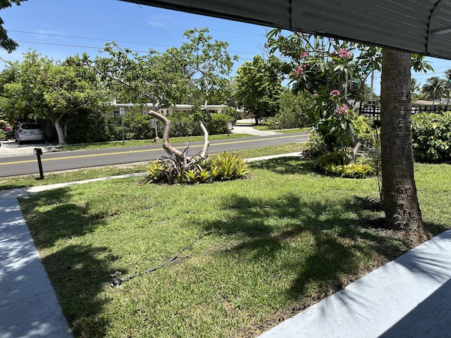 604 W Ocean Ave, Lantana, FL 33462 - view of grassy yard