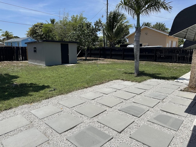 604 W Ocean Ave, Lantana, FL 33462 - view of patio / terrace