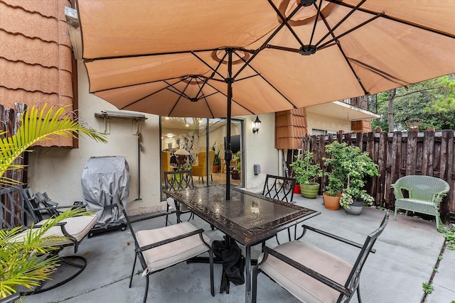 184 NW 115th Ter, Plantation, FL 33325 - view of patio with fence and outdoor dining area