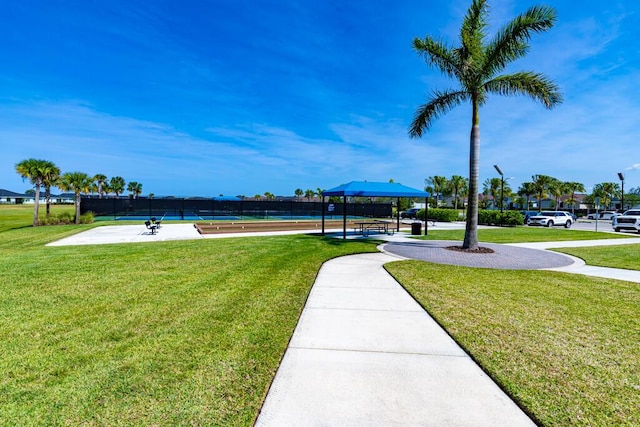 745 SE Bloomfield Rd, Port Saint Lucie, FL 34984 - surrounding community featuring a tennis court and a gazebo