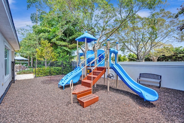 1842 Sandpiper Pointe Pl, Deerfield Beach, FL 33442 - community playground with fence