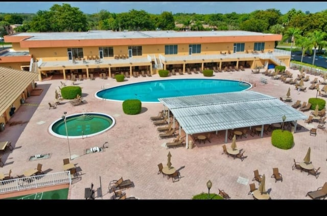 15109 Ashland Dr Unit 307, Delray Beach, FL 33484 - view of community pool