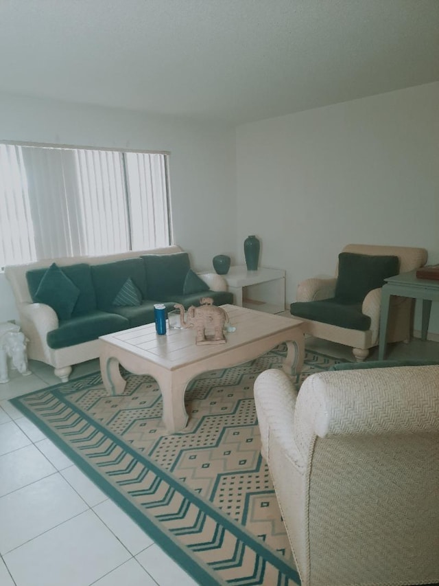 15109 Ashland Dr Unit 307, Delray Beach, FL 33484 - view of tiled living room