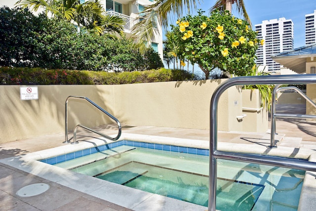 480 Hibiscus St Unit 709, West Palm Beach, FL 33401 - view of pool featuring a community hot tub