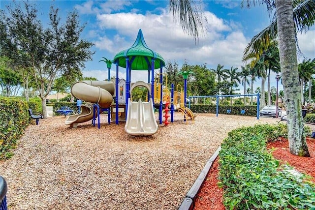 8623 Mangrove Cay, West Palm Beach, FL 33411 - view of communal playground