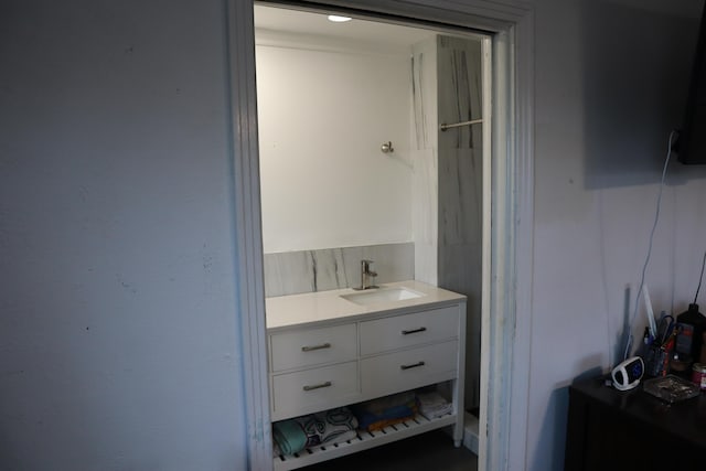 bathroom featuring vanity