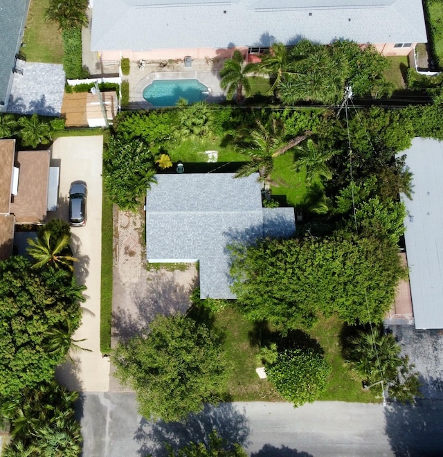 5 Sailfish Ln, Ocean Ridge, FL 33435
