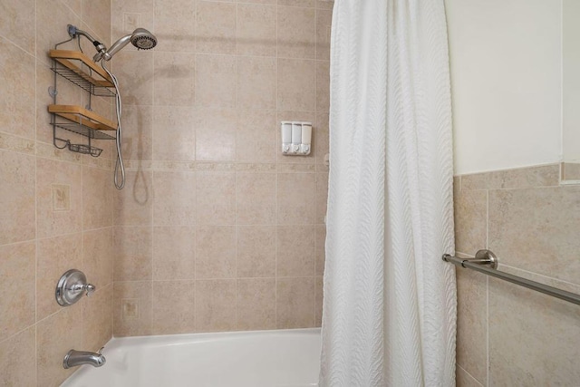 1445 Cindy Dr, Lake Worth Beach, FL 33461 - bathroom featuring shower / bath combination with curtain