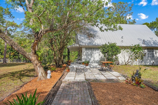 12389 186th St N, Jupiter, FL 33478 - view of yard with a patio