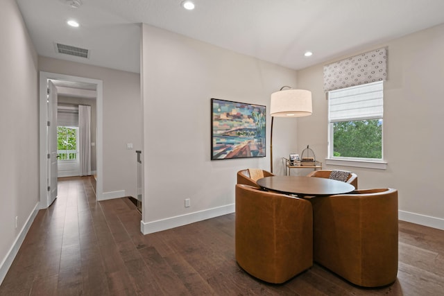 6028 Curie Pl, Palm Beach Gardens, FL 33418 - dining room featuring baseboards, dark wood finished floors, and recessed lighting