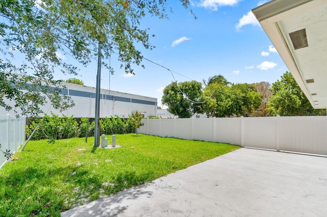 4498 NW 2nd Ave, Boca Raton, FL 33431 - view of yard with a patio
